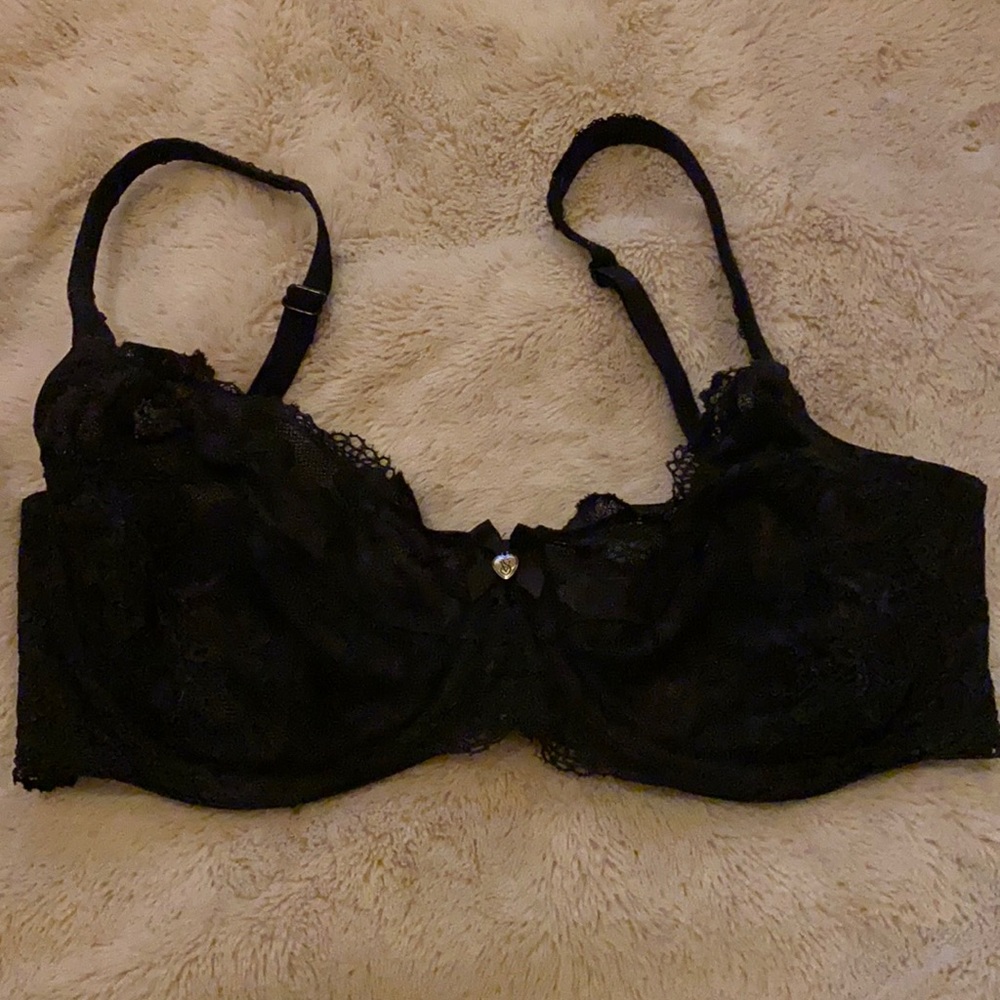 VS body by Victoria unlined Demi